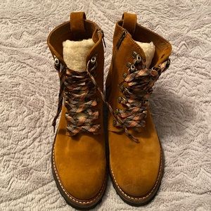 Frye boots size 8 Ella Hiker boots